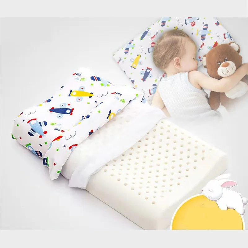 Какая подушка должна быть у ребенка в 1 год