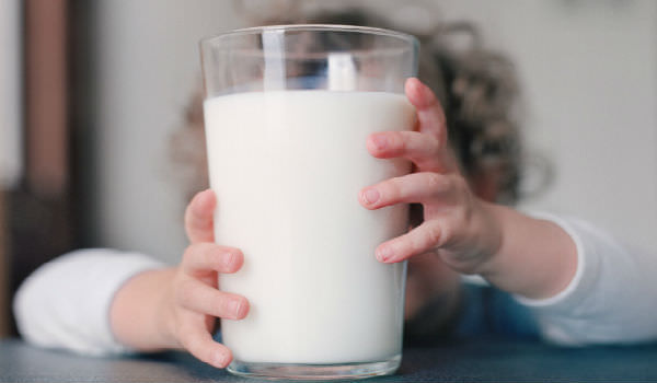В Москве положены бесплатные молочные продукты детям от 7 до 15 лет и детям-инвалидам